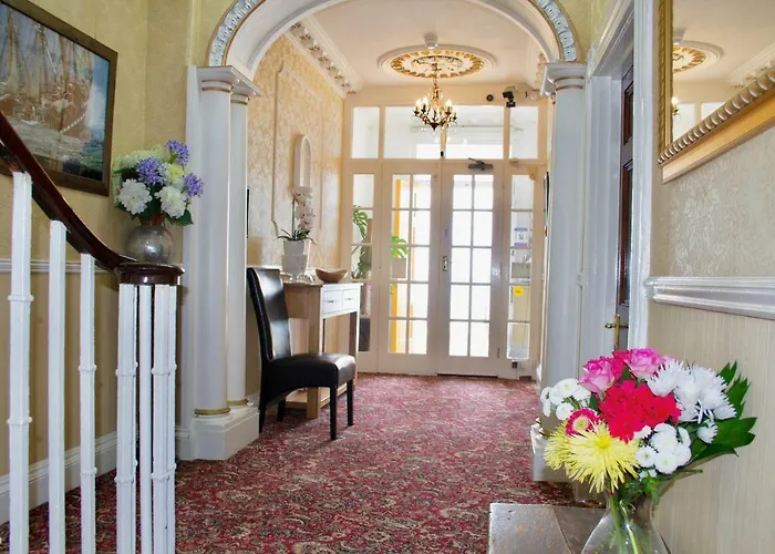 Helmsman Guesthouse